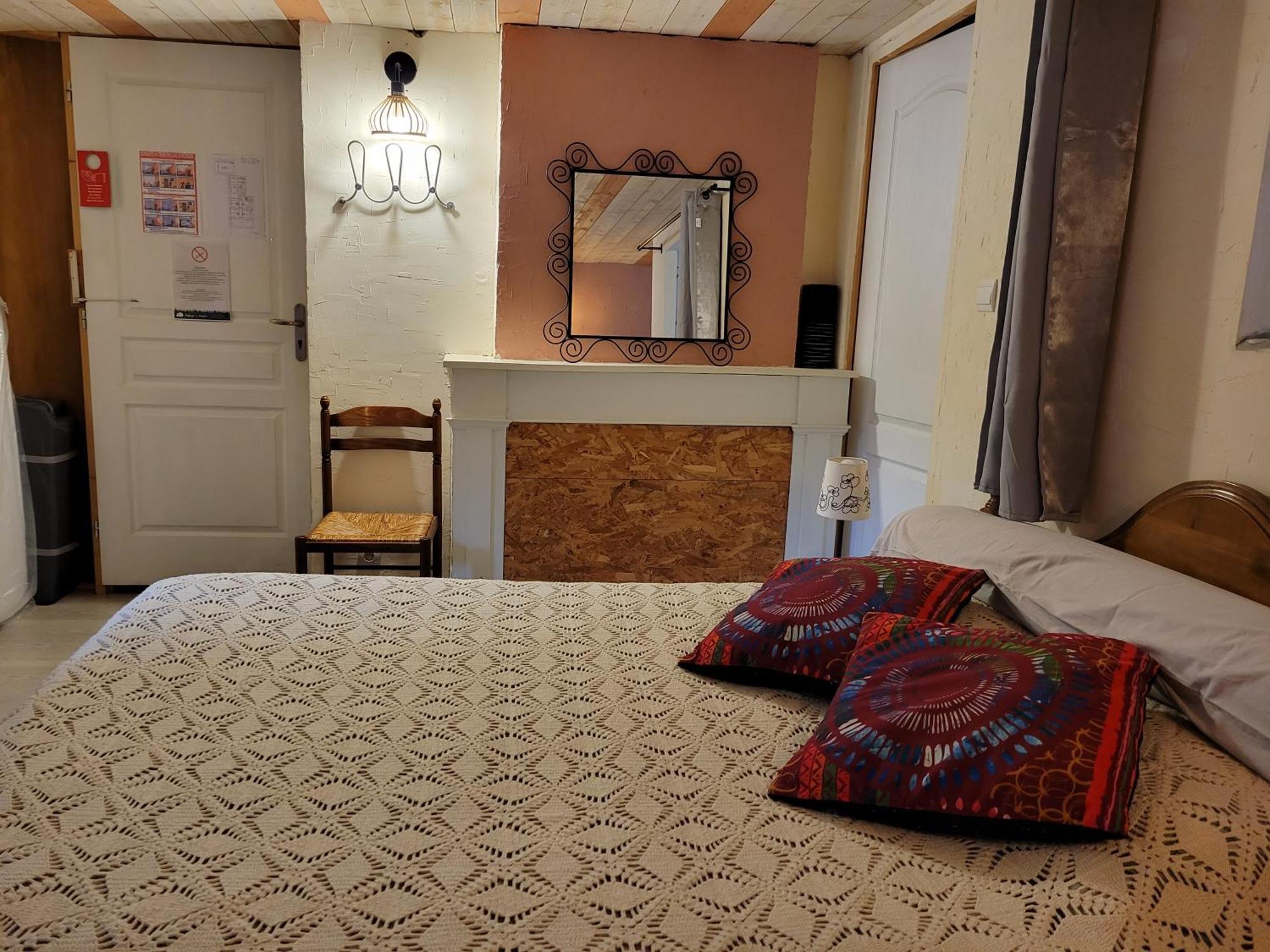 Auberge La Bergerie Сент-Мари-де-Кампан Экстерьер фото