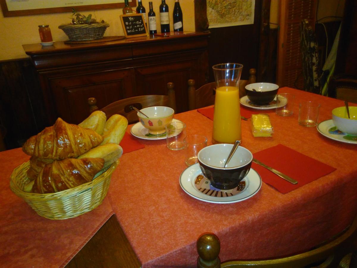 Auberge La Bergerie Сент-Мари-де-Кампан Экстерьер фото